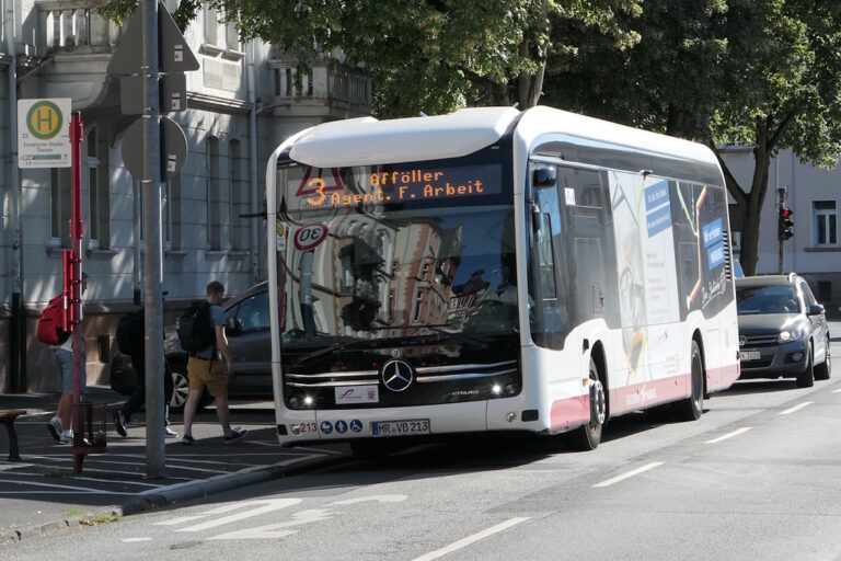 Grüne Marburg: Jetzt mehr elektrische Busse einsetzen!